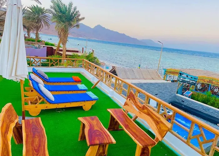 Moon House Villa